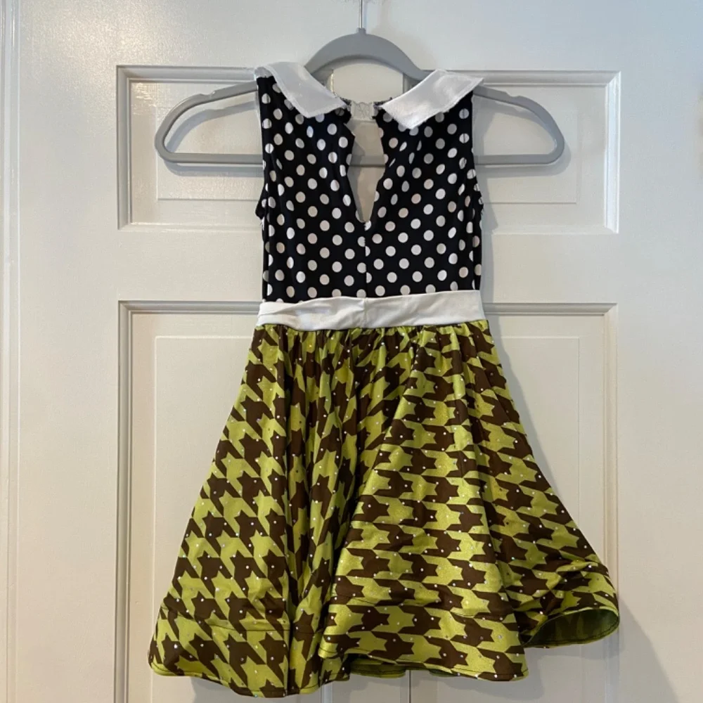 Costume Gallery Child Medium Dance Costume – Polka Dot & Green/Brown Design
